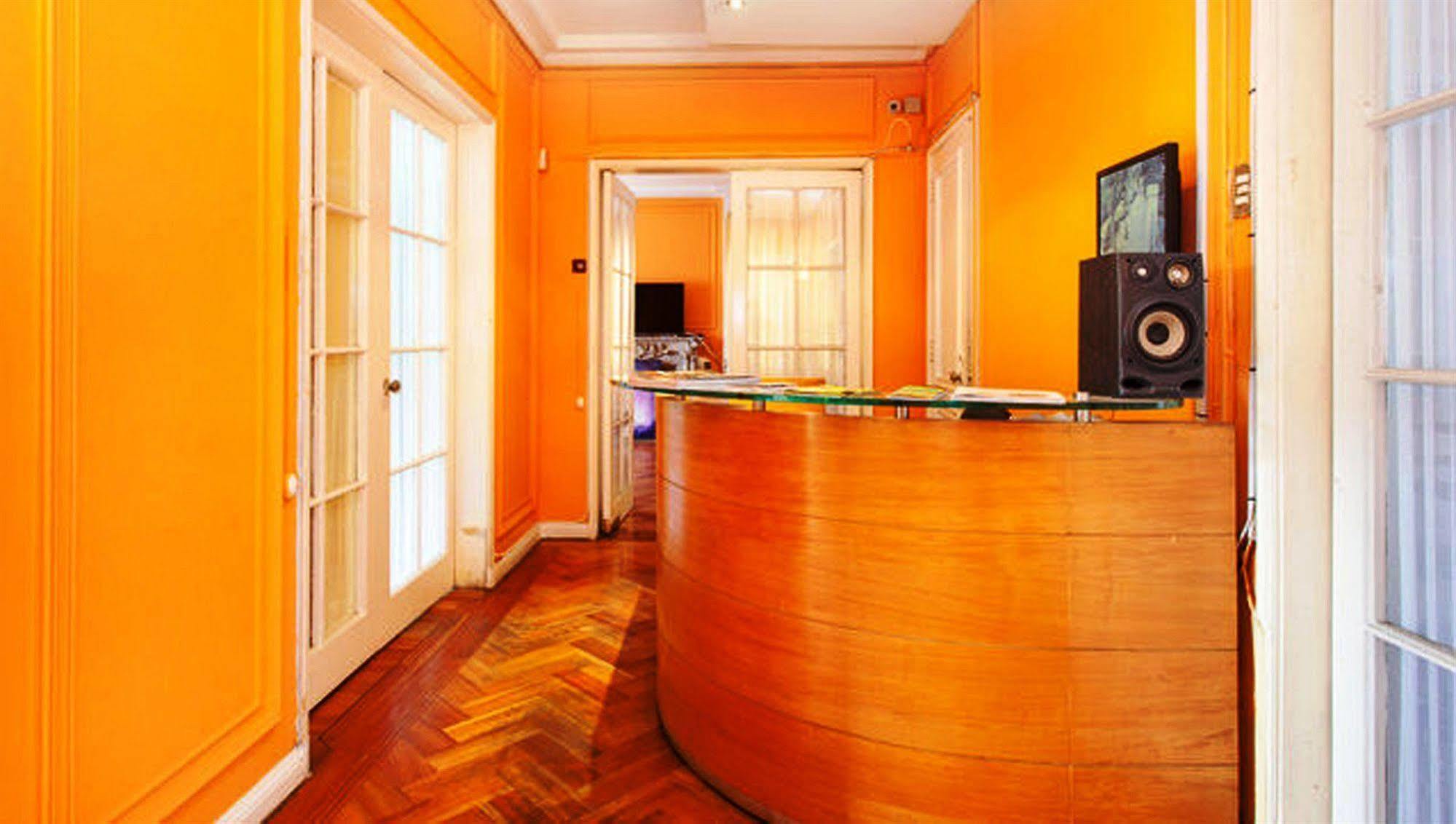 Salvador Hostal & Cafe Santiago del Cile Esterno foto